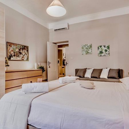 Appartement Domus Camilla à Rome Extérieur photo