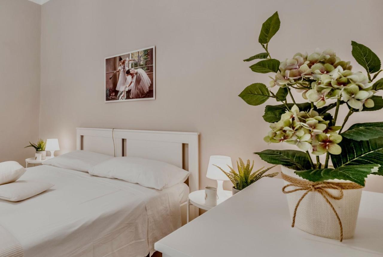 Appartement Domus Camilla à Rome Extérieur photo