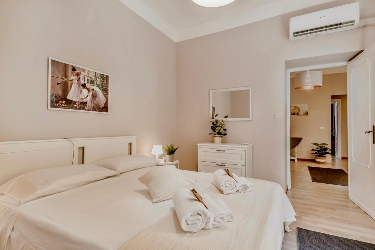 Appartement Domus Camilla à Rome Extérieur photo